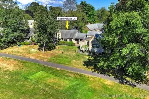 585 Pequot Ln #B, Stratford, CT 06614