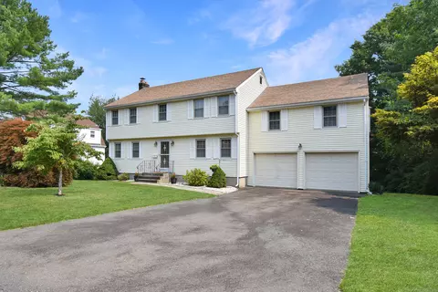 345 Hang Dog Ln, Wethersfield, CT 06109
