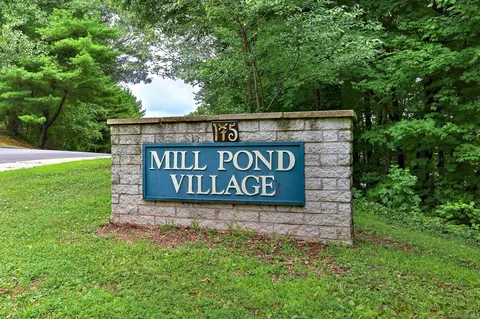 175 Mill Pond Rd #455, Hamden, CT 06514