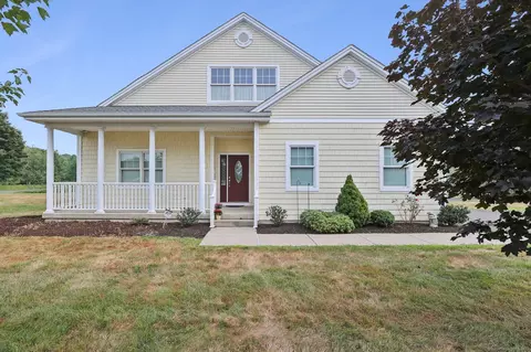 752 Matthews St, Bristol, CT 06010