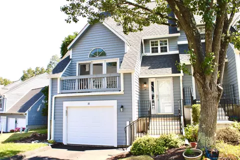 717 Hawley Gln #18, Stratford, CT 06614