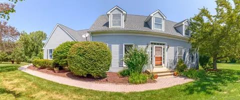 32 Linda Ln, South Windsor, CT 06074
