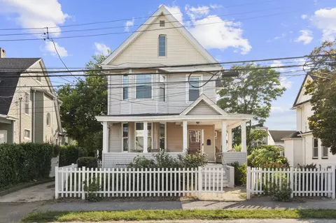 47 Lenox Ave, Bridgeport, CT 06605