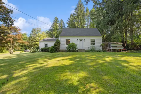93 Fenn Rd, Middlebury, CT 06762
