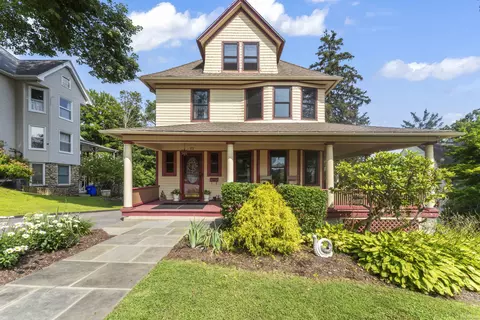 22 Treadwell Ave, New Milford, CT 06776