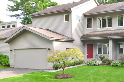 2 Templeton Ct #2, Avon, CT 06001