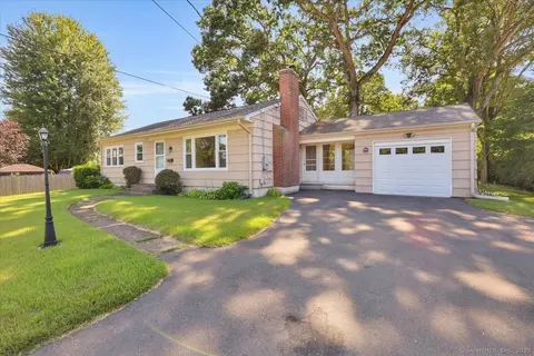 147 Church Ave, Bristol, CT 06010
