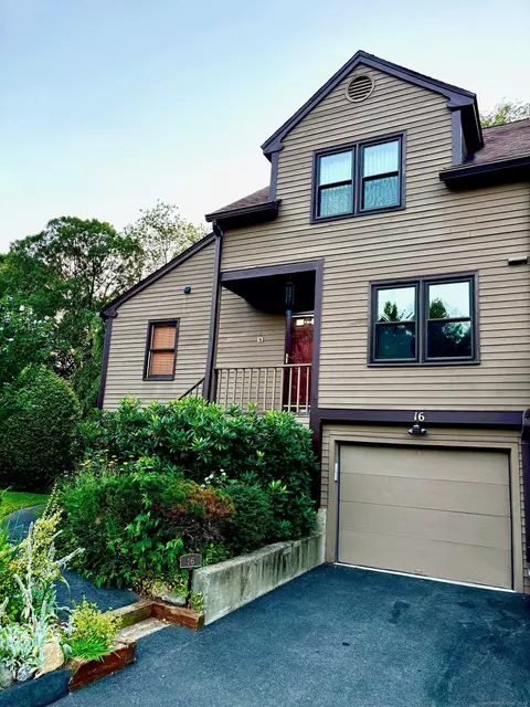 16 Edgehill Cir #16, Monroe, CT 06468