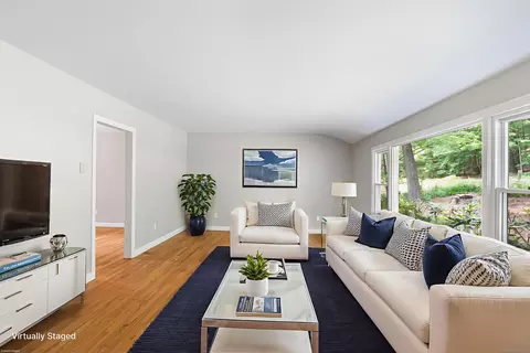33 Deer Park Rd, Weatogue, CT 06089