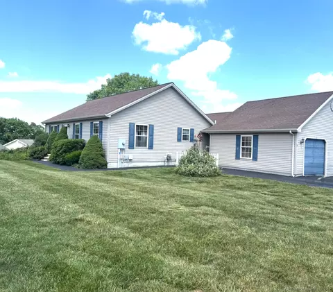 13 Oriole Dr #13, Killingly, CT 06239