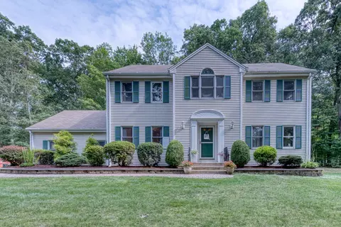 89 Muddy Brook Rd, Ellington, CT 06029