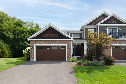 37 Yorkshire Ct #37, Farmington, CT 06032