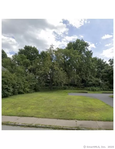 130 Eldridge St, Manchester, CT 06040