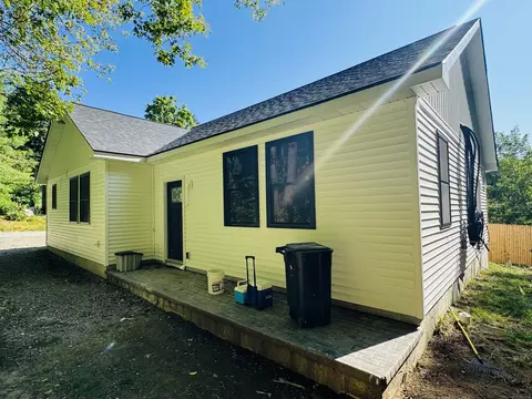 89 Lillibridge Ave, Voluntown, CT 06384