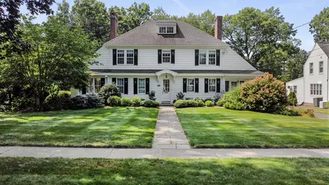 141 Steele Rd, West Hartford, CT 06119