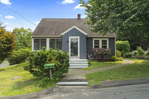 4 Russell St, Naugatuck, CT 06770