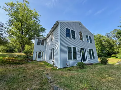 58 Alberts Hill Rd, Sandy Hook, CT 06482