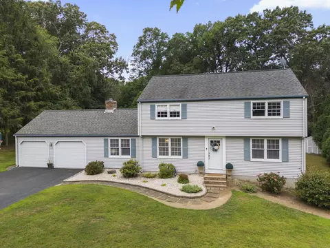 13 Charter Oak Dr, East Lyme, CT 06333
