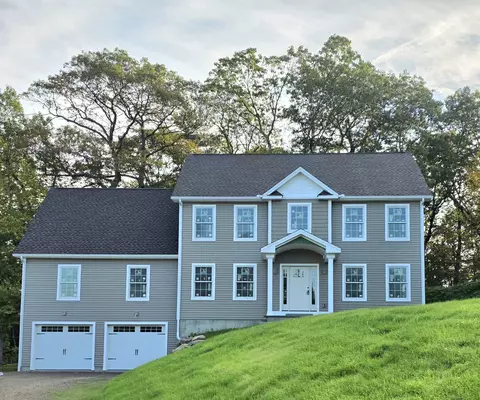 26 Green St, Ellington, CT 06029