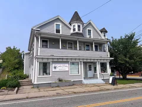 171 Providence St, Putnam, CT 06260