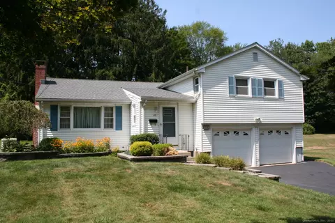 281 Old Mill Rd, Middletown, CT 06457