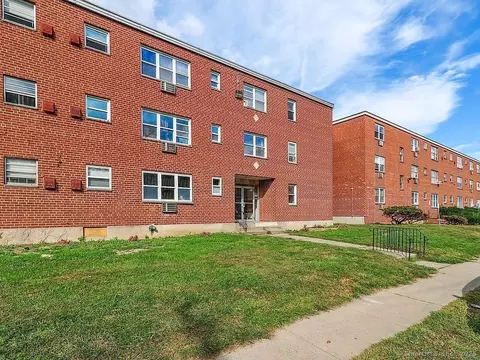 24 Merrill St #B5, Hartford, CT 06106