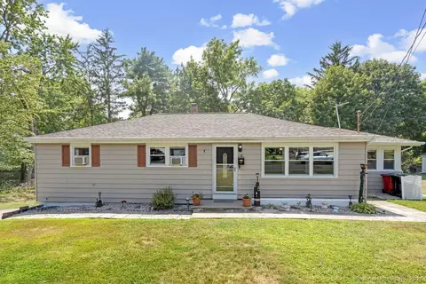 18 Lockwood St Ext, Meriden, CT 06451