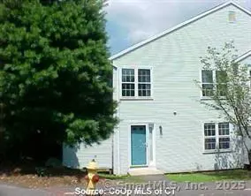 64 Deerwood Ln #2, Waterbury, CT 06704