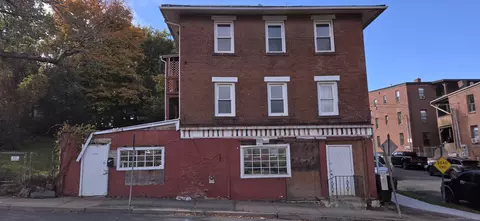 71 E Main St, Middletown, CT 06457