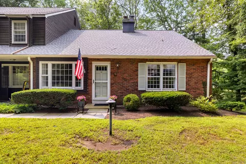 65 Main St #12, Ivoryton, CT 06442