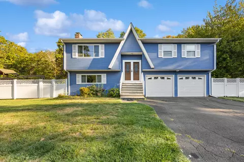 5 Hampton Trl, Wallingford, CT 06492