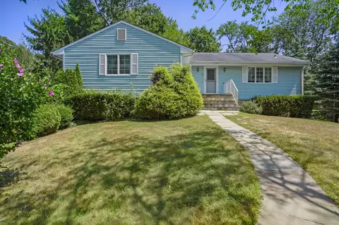 36 Juhasz Rd, Norwalk, CT 06854