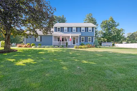 133 Craigemore Cir, Avon, CT 06001