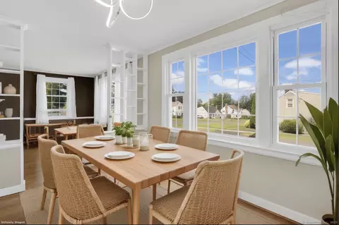 118 Stillwold Dr, Wethersfield, CT 06109