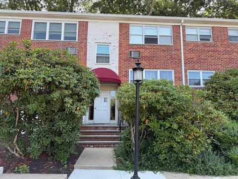 11 Bedford Ave #E4, Norwalk, CT 06850