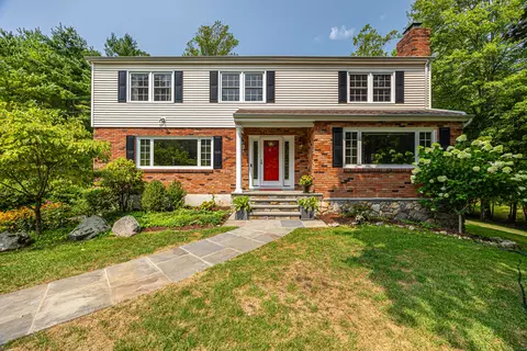 65 Malibu Rd, Stamford, CT 06903