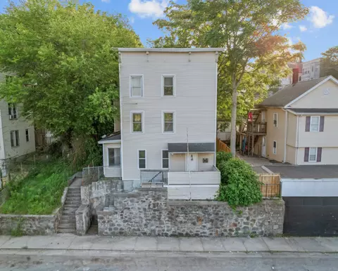 324 Congress Ave, Waterbury, CT 06708