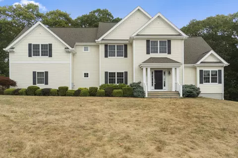 33 Plum Hill Rd, East Lyme, CT 06333