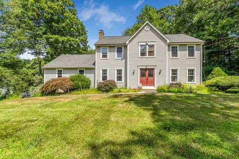 47 Pine Tree Hill Rd, Shelton, CT 06484