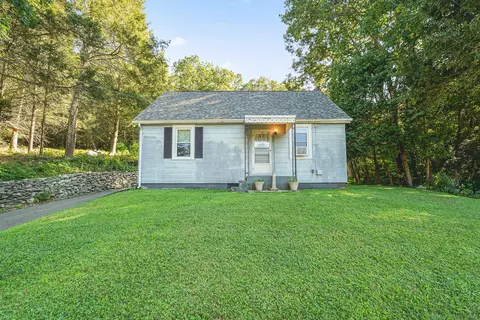 252 Baltic Rd, Norwich, CT 06360