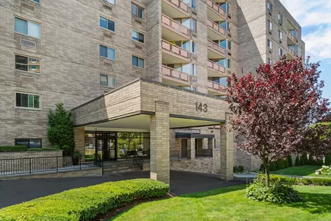 143 Hoyt St #1A, Stamford, CT 06905