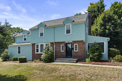 30 Dorrance St, Hamden, CT 06518