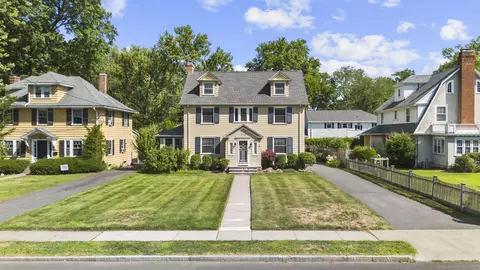 270 Fern St, West Hartford, CT 06119