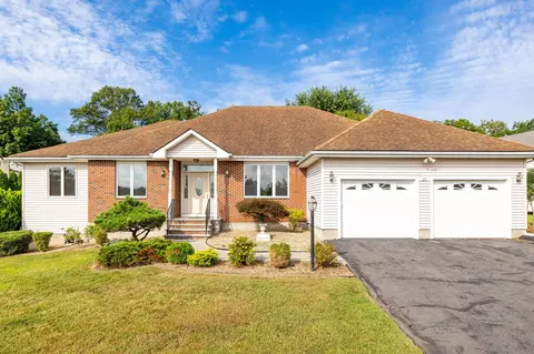 20 Arbor Ln, Berlin, CT 06037