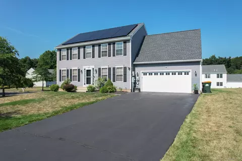 127 Cobblestone Ln, Meriden, CT 06450