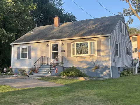 38 Locust St, Meriden, CT 06450