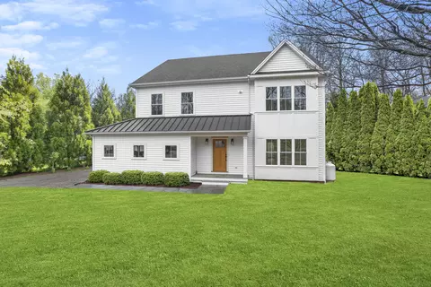 359 Reid St, Fairfield, CT 06824