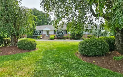 35 Andrew Ln, Orange, CT 06477