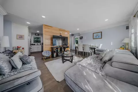 30 Warwick St, New Haven, CT 06513
