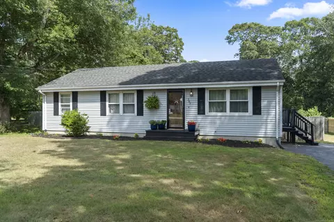 383 Hazelnut Hill Rd, Groton, CT 06340